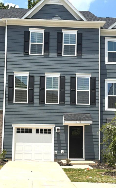 4136 Auburn Oak Lane, Charlotte, NC 28208