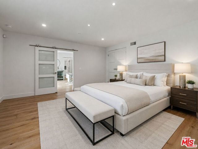 922 Berkeley Street, Santa Monica, CA 90403