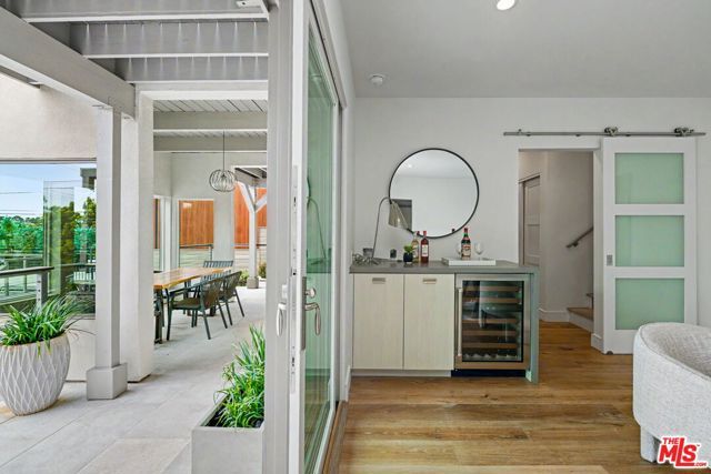 922 Berkeley Street, Santa Monica, CA 90403