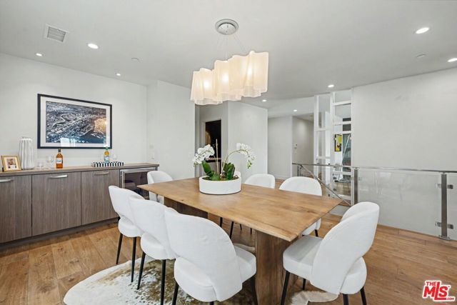 922 Berkeley Street, Santa Monica, CA 90403