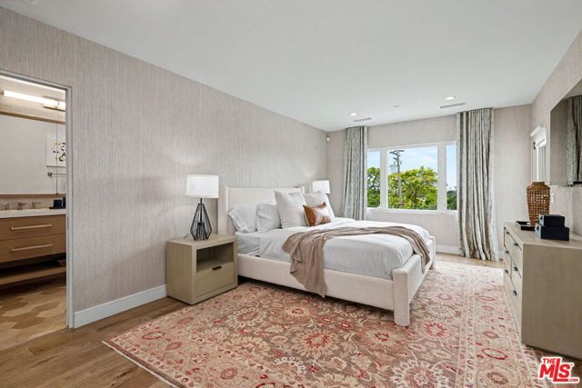 922 Berkeley Street, Santa Monica, CA 90403