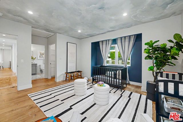 922 Berkeley Street, Santa Monica, CA 90403