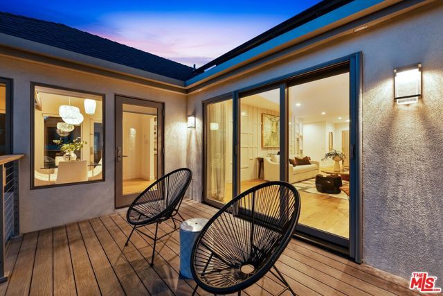 922 Berkeley Street, Santa Monica, CA 90403