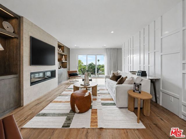 922 Berkeley Street, Santa Monica, CA 90403