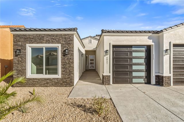 2027 E Lago Grande Court, Fort Mohave, AZ 86426