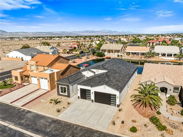 2027 E Lago Grande Court, Fort Mohave, AZ 86426