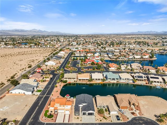 2027 E Lago Grande Court, Fort Mohave, AZ 86426