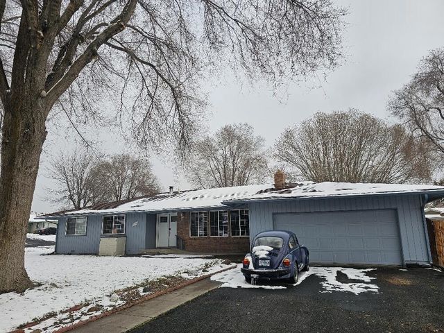 3411 Grenada Way, Klamath Falls, OR 97603