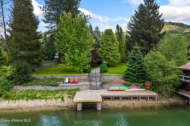 207 Birch Banks Road, Sagle, ID 83860