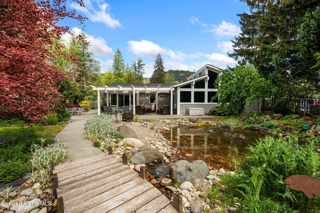 207 Birch Banks Road, Sagle, ID 83860