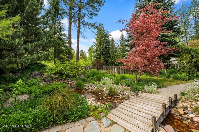 207 Birch Banks Road, Sagle, ID 83860