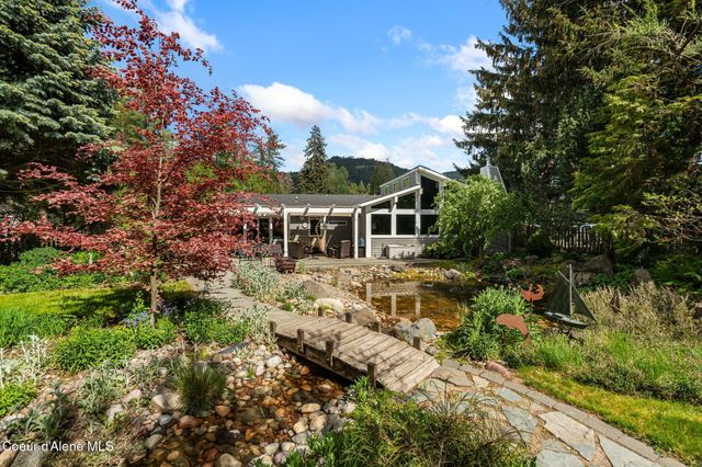 207 Birch Banks Road, Sagle, ID 83860