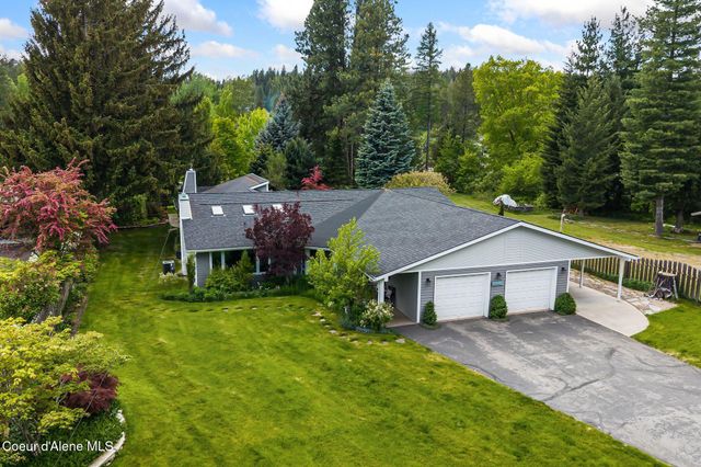 207 Birch Banks Road, Sagle, ID 83860