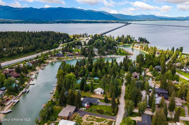 207 Birch Banks Road, Sagle, ID 83860
