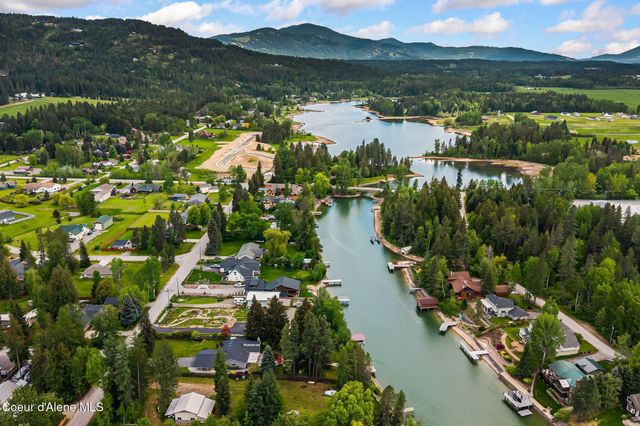 207 Birch Banks Road, Sagle, ID 83860