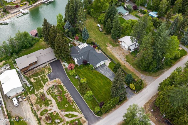 207 Birch Banks Road, Sagle, ID 83860