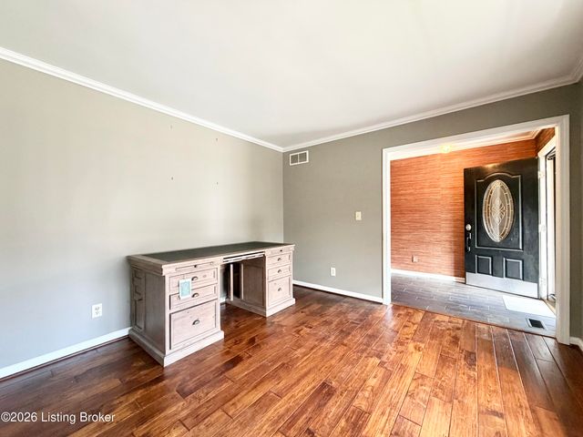 3410 Hardwood Forest Dr, Louisville, KY 40214