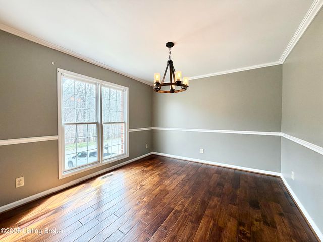 3410 Hardwood Forest Dr, Louisville, KY 40214