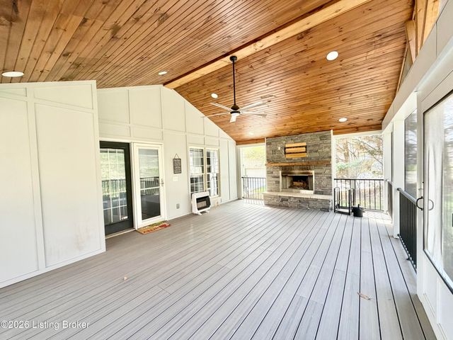 3410 Hardwood Forest Dr, Louisville, KY 40214