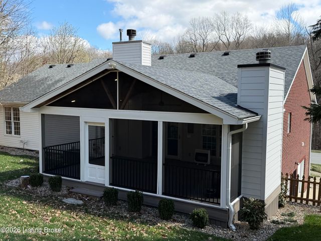 3410 Hardwood Forest Dr, Louisville, KY 40214