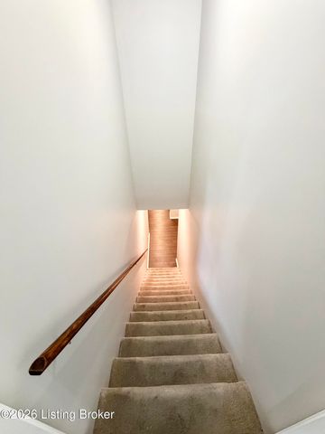 3410 Hardwood Forest Dr, Louisville, KY 40214