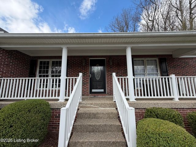 3410 Hardwood Forest Dr, Louisville, KY 40214