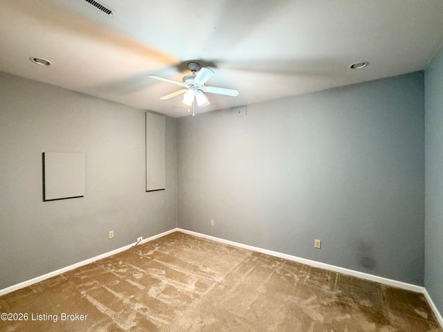 3410 Hardwood Forest Dr, Louisville, KY 40214