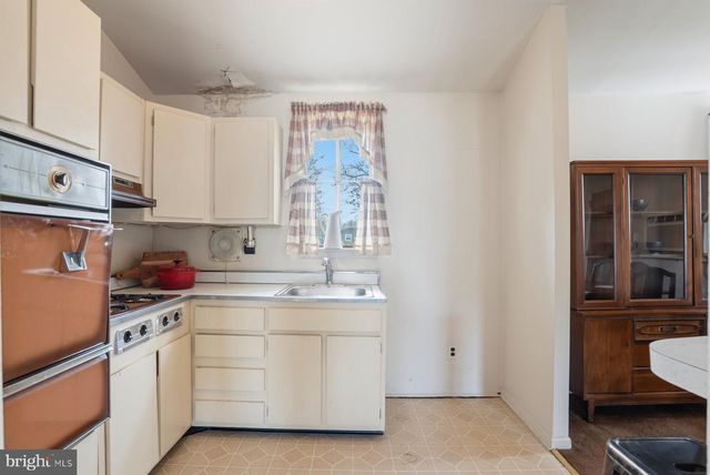 1409 BURLINGTON AVE, Delanco, NJ 08075