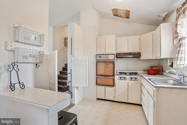 1409 BURLINGTON AVE, Delanco, NJ 08075