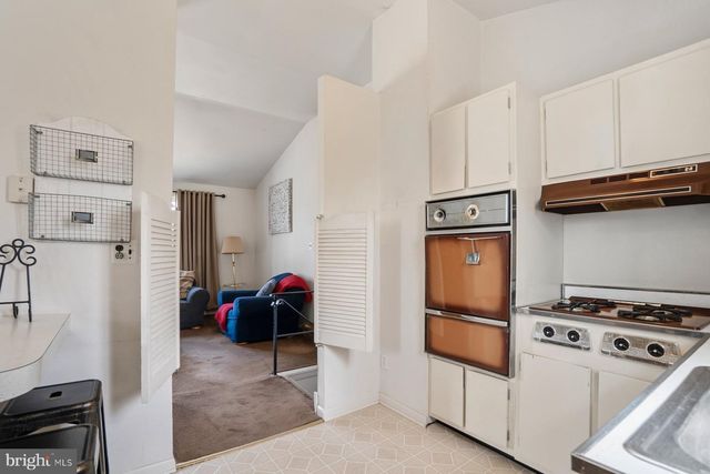 1409 BURLINGTON AVE, Delanco, NJ 08075