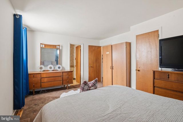 1409 BURLINGTON AVE, Delanco, NJ 08075