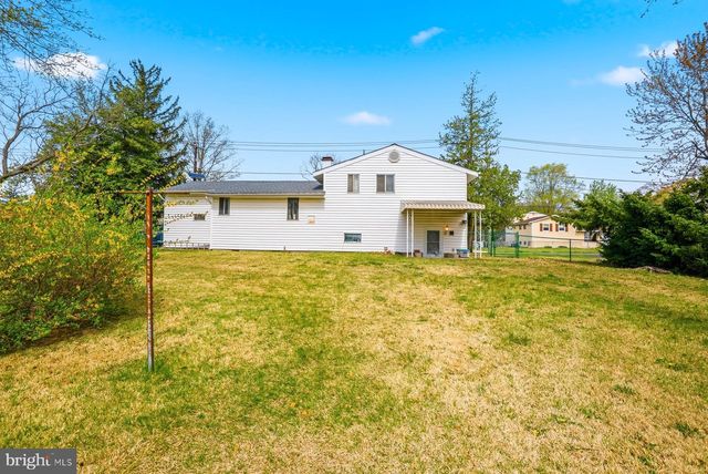 1409 BURLINGTON AVE, Delanco, NJ 08075