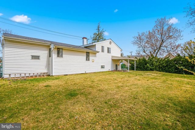 1409 BURLINGTON AVE, Delanco, NJ 08075