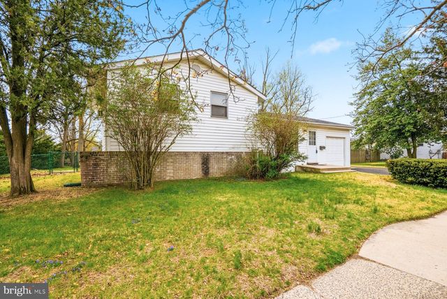 1409 BURLINGTON AVE, Delanco, NJ 08075