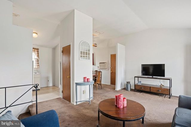 1409 BURLINGTON AVE, Delanco, NJ 08075