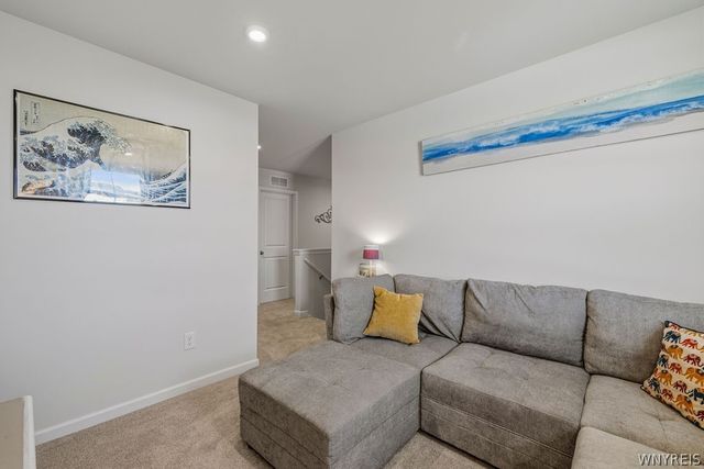 6228 Hoover Road, Wheatfield, NY 14132