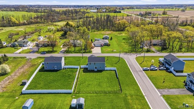 6228 Hoover Road, Wheatfield, NY 14132