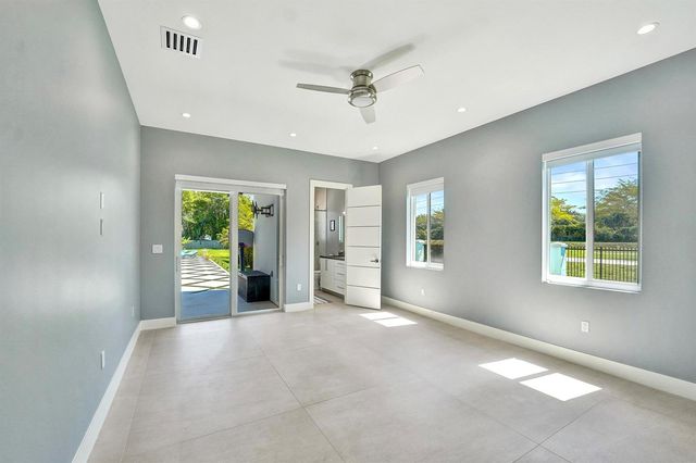 11201 SW 3rd Street, Plantation, FL 33325