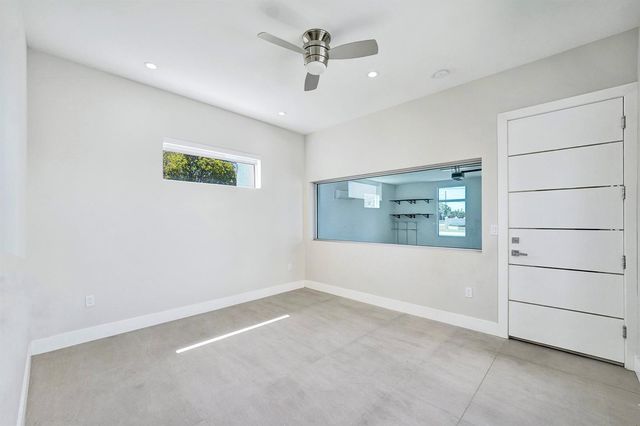 11201 SW 3rd Street, Plantation, FL 33325