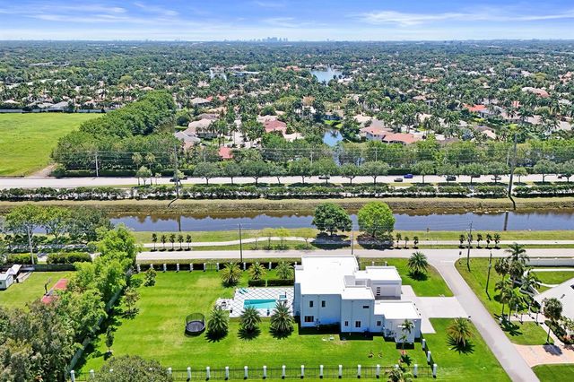 11201 SW 3rd Street, Plantation, FL 33325
