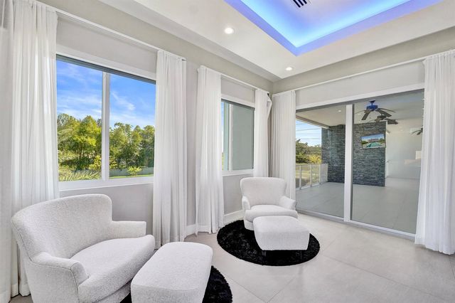 11201 SW 3rd Street, Plantation, FL 33325