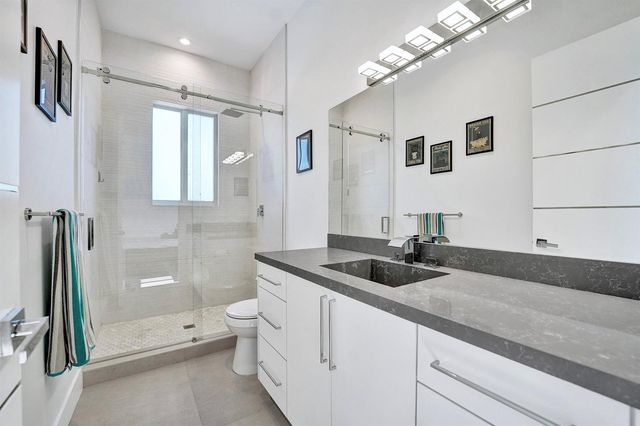11201 SW 3rd Street, Plantation, FL 33325