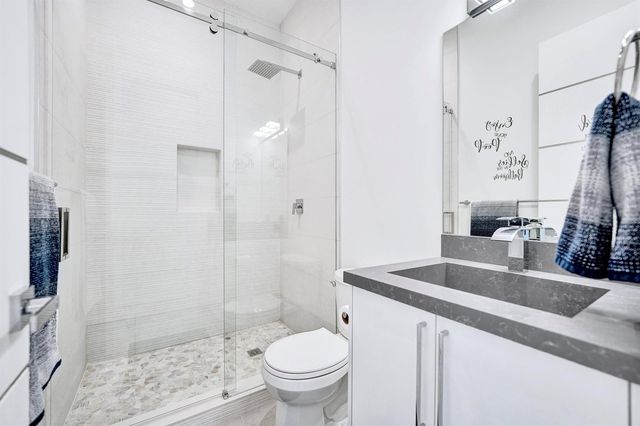 11201 SW 3rd Street, Plantation, FL 33325