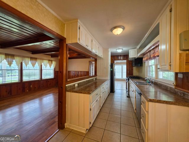 534 Maple Drive, Summerville, GA 30747