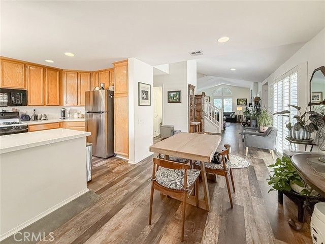 2037 Freesia Avenue, Simi Valley, CA 93063