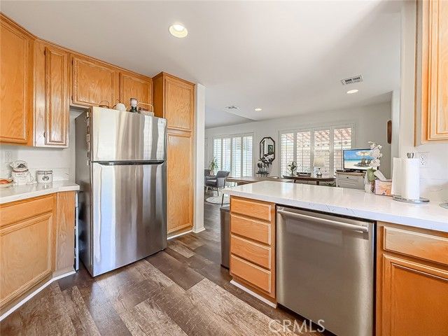 2037 Freesia Avenue, Simi Valley, CA 93063