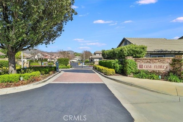 2037 Freesia Avenue, Simi Valley, CA 93063