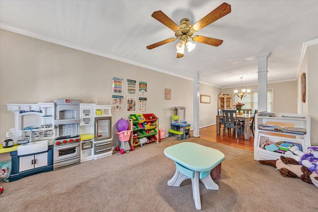 3808 Derby DR, Roanoke, VA 24012