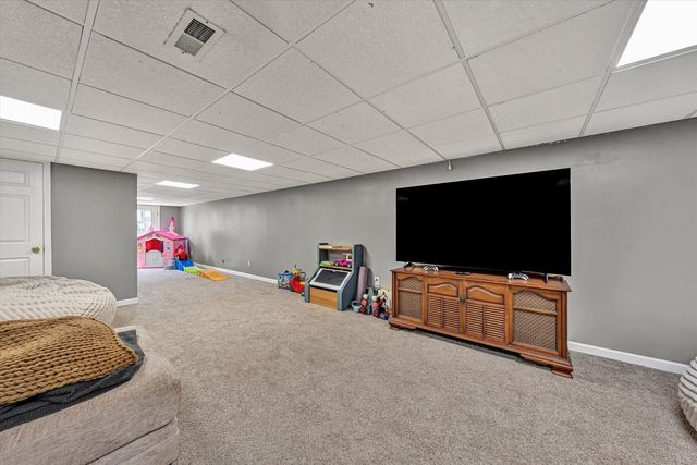 3808 Derby DR, Roanoke, VA 24012