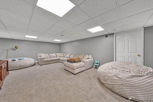 3808 Derby DR, Roanoke, VA 24012